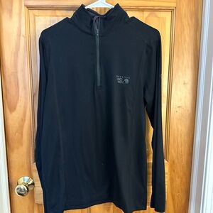 Mountain Hardwear Black quarter zip pullover sz S
